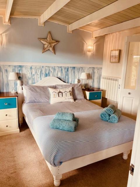 Blankednick Boltholes - 3 Beautiful Family Or Couples Cornish Getaways Villa Truro Exteriör bild